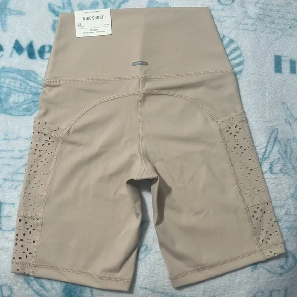 2 x American Eagle Aerie Hi Rise Bike Short sz XS - Picture 3 of 9